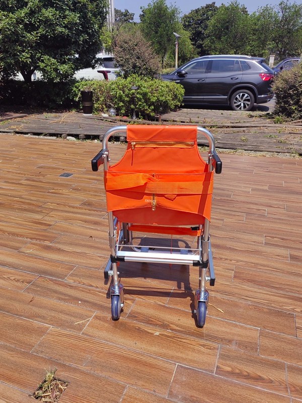 Four Wheel Aluminum Alloy Staircase Stretcher Foldable PVC Fabric For Emergency Patient Transfer